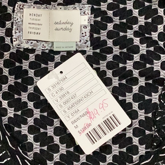 Black and white mixed pattern dress from Anthropology. Scoop neck with pockets - Picture 4 of 5